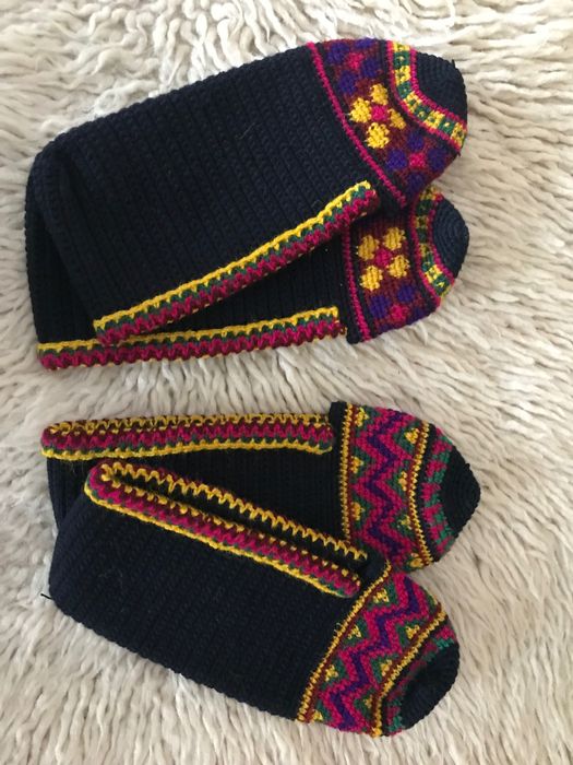 Автентични терлици, торби, престилка, албени и покривка за спалня