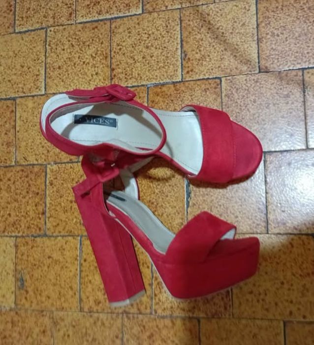 Sandale dama cu platforma și toc gros