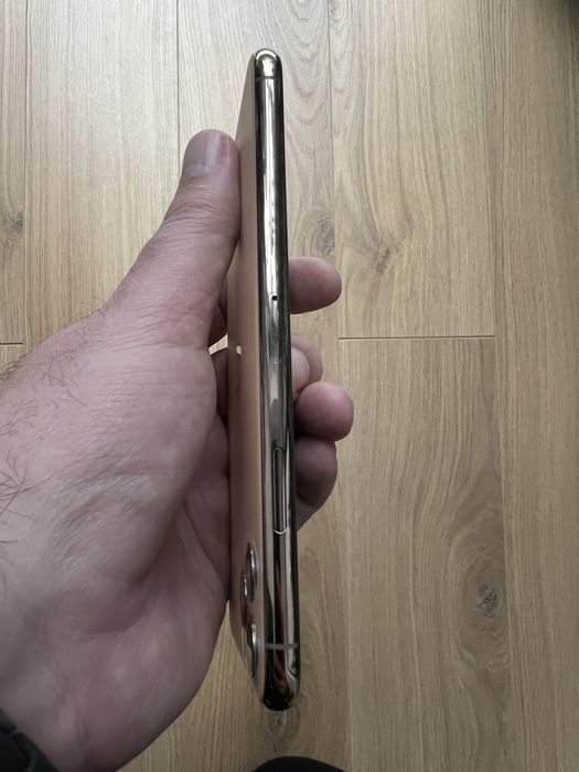 iPhone 11 Pro Max Gold 64 GB