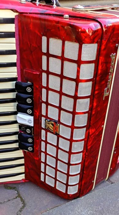 Acordeon Parrot  cu 80  bași roșu