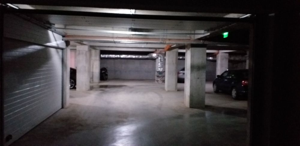 Garaj subteran-vanzare sau chirie- tomis Nord