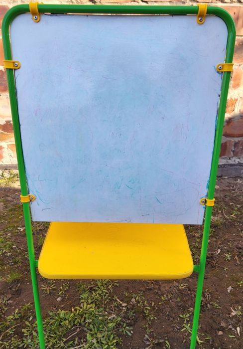 Продам Мальберт в хорошем состоянии.