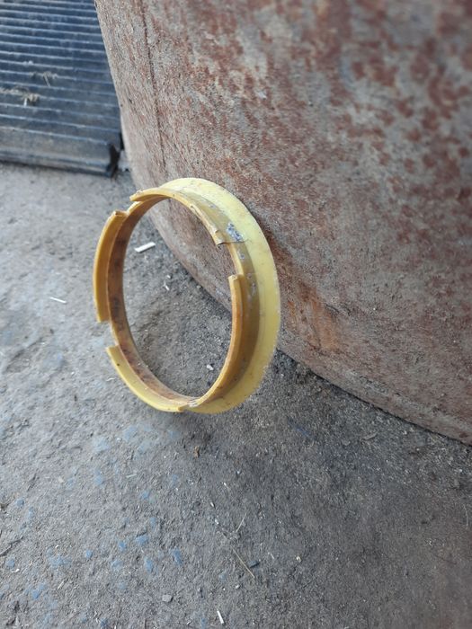 Продавам втулки за джанти