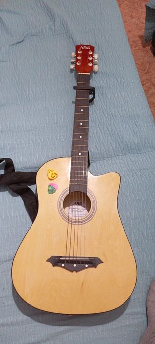Гитара акустическая+ чехол для гитары