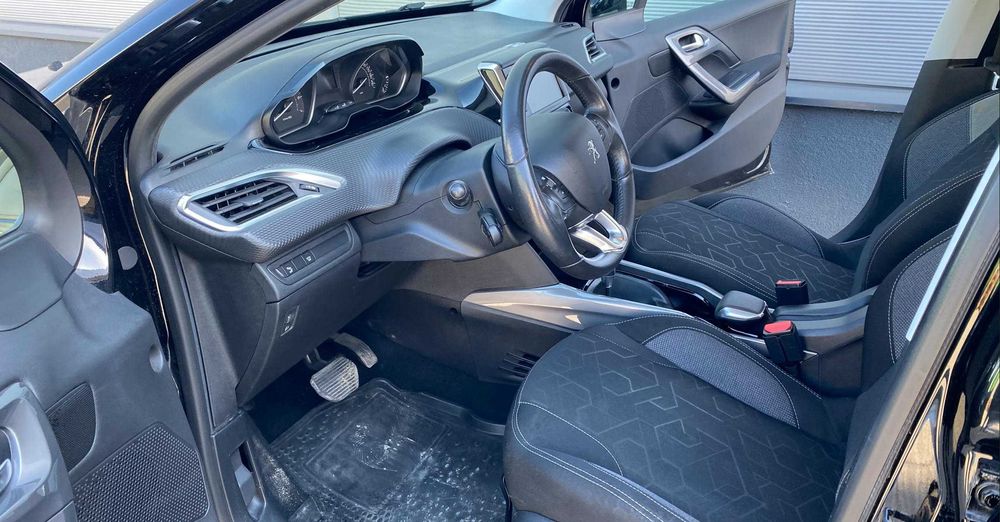 Peugeot 2008 1.2 PureTech Turbo EAT6 S&S Allure