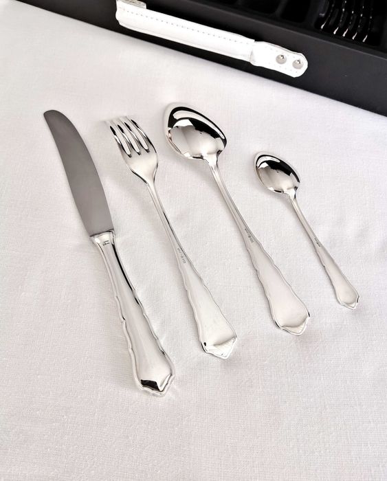 Tacamuri din argint masiv 800 nefolosite