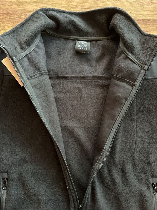 Мъжко,поларно,черно яке Nike