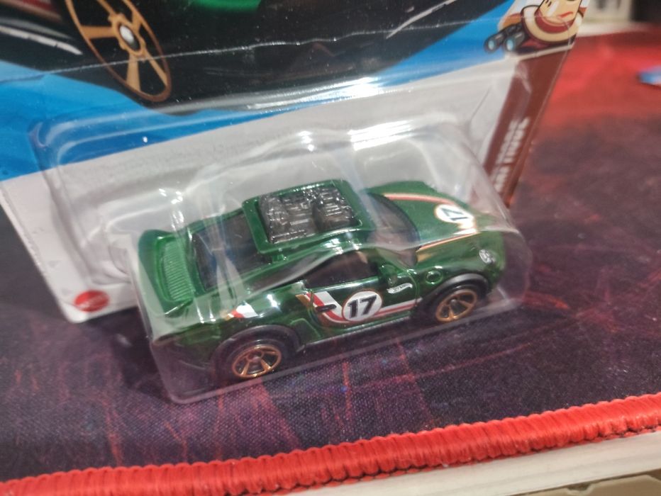 Hot wheels Porsche/Optimus Prime