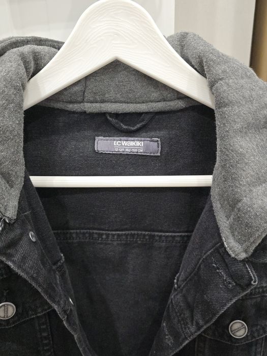 Продам джинсовую куртку