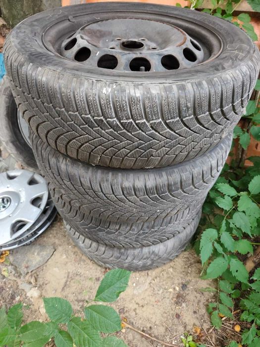 Cauciucuri de iarna cu jante de tabla