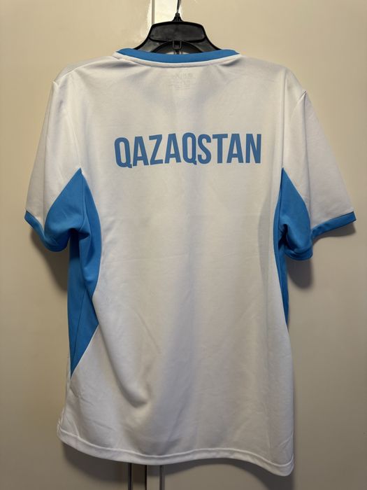 Новый футболка Kazakhstan