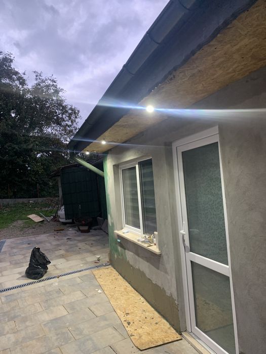 Privat inchiriez casa