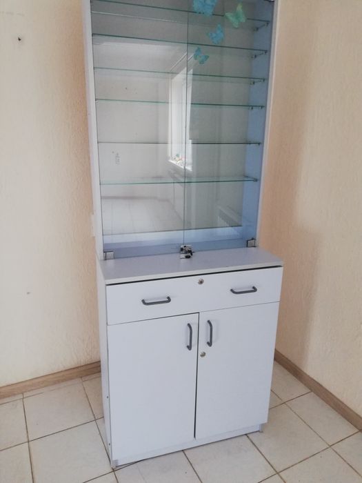 Продаются витрины