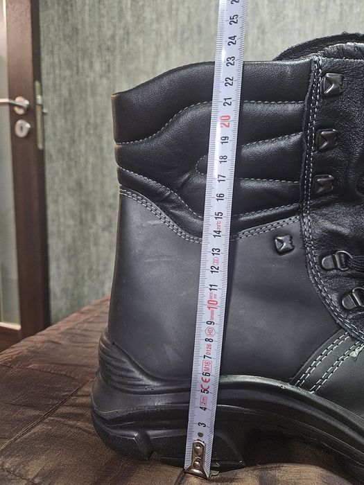 Работни обувки  нови