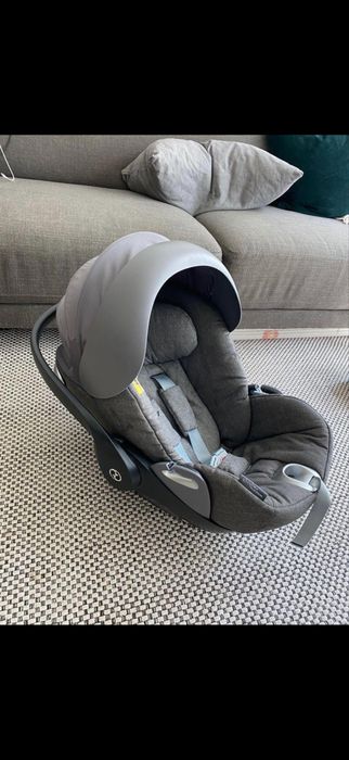 КоличкаCybex priam и стол Cybex cloud Z I-size