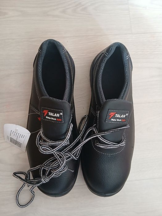 Продам сефти-ботинки