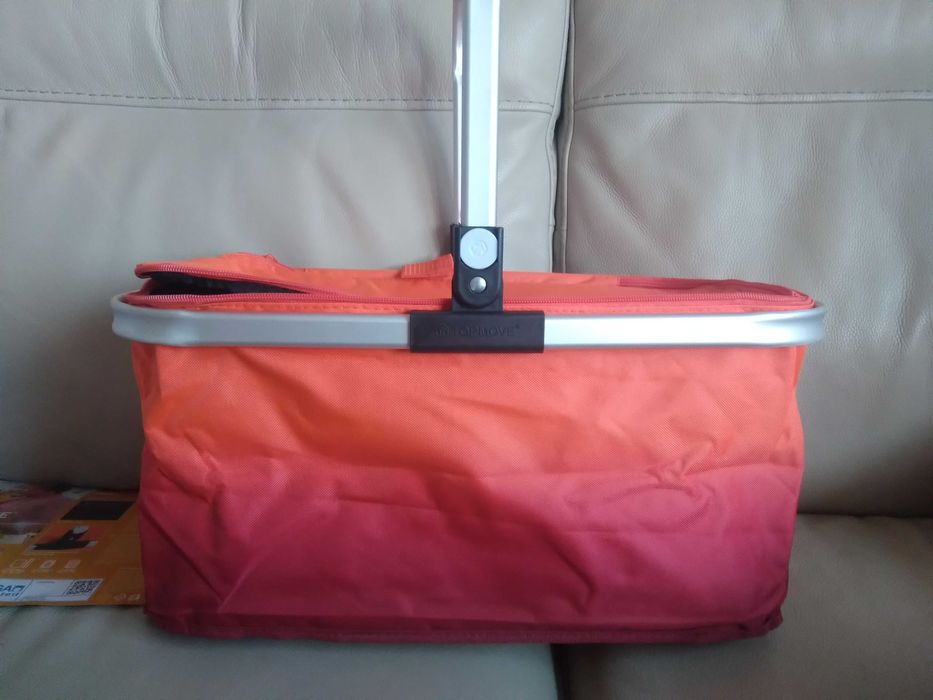 Кошница за пазаруване и пикник