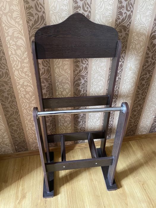 Вешалка для костюмов