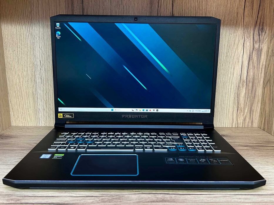 Лаптоп Acer Predator PH317-53-758NA Helios 300  / Като нов