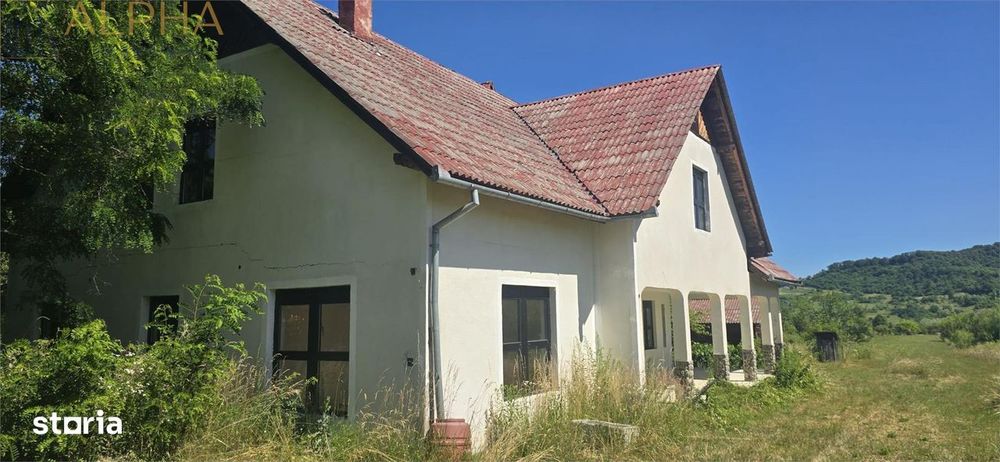 Casa cu teren 5900 mp str. Ghinzii sub padure