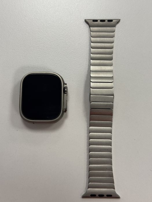 Продавам Apple Watch Ultra 2 Titanium Silver