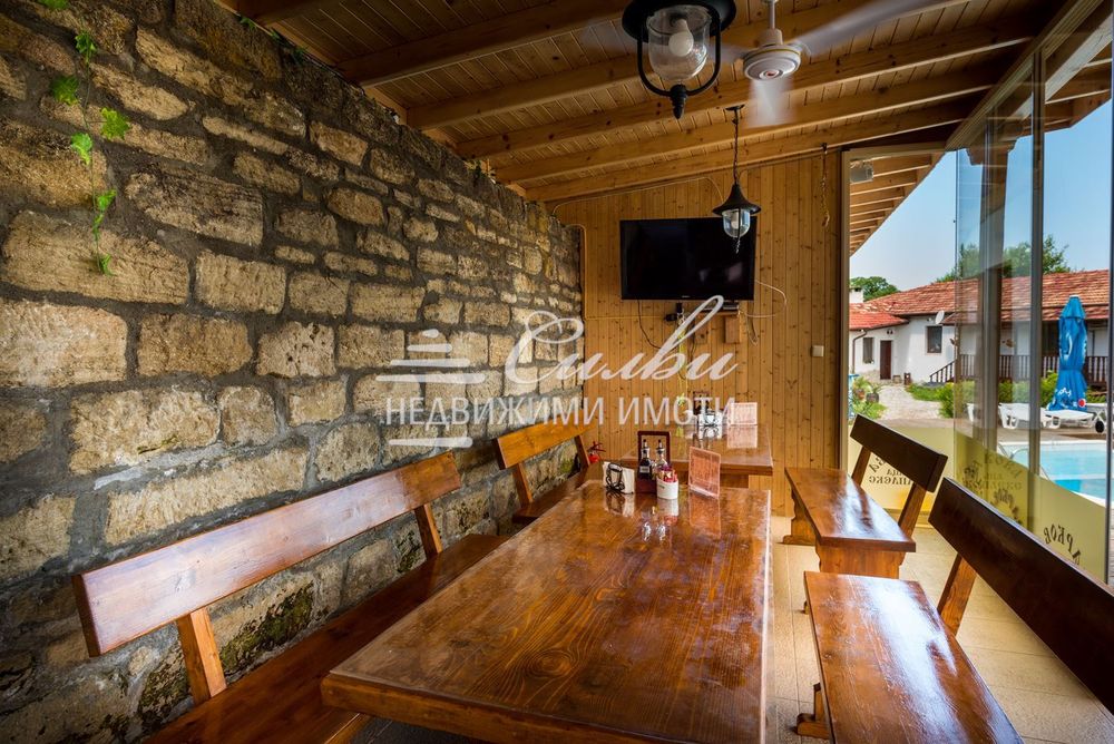 КЪЩА за ГОСТИ разработен семеен бизнес - кв.Калугерица, гр.Каспичан!