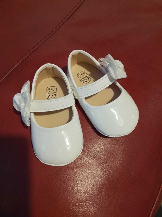 Бебешки буйки за момиче 6-12 месеца