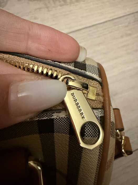 Geanta burberry