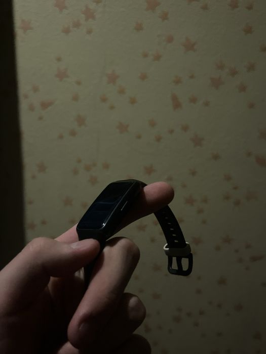 Фитнес часы huawei