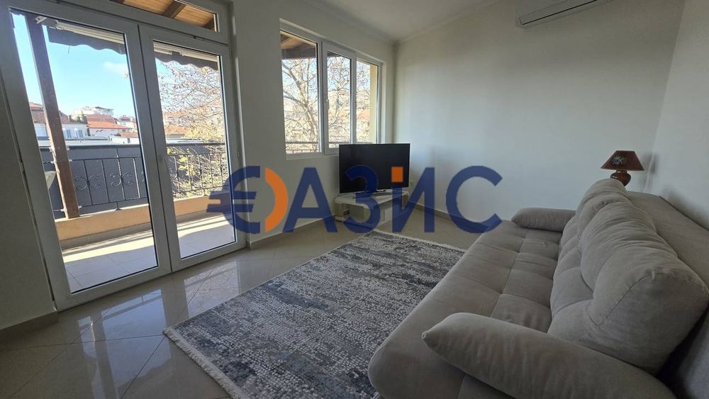 Продава се Двустаен апартамент в Свети Влас - 73 кв.м за 626 €/кв.м - Снимка #8