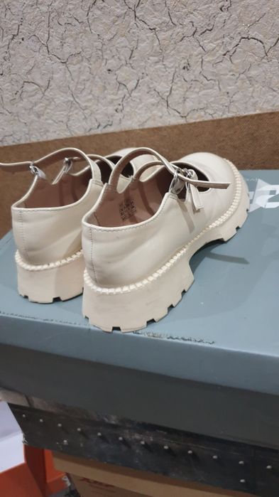 Туфли для девочки