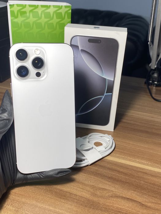 iPhone 16 Pro Max • 256 GB • White Titanium