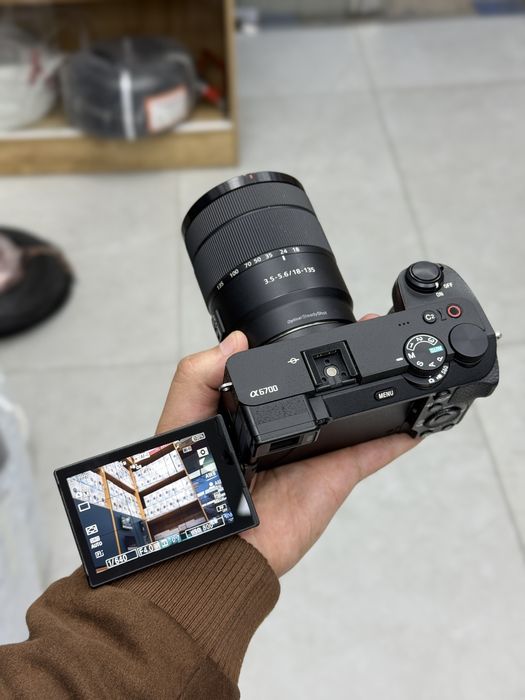 Sony A6700 4K 18-135mm + 56mm f1,8 video kamera 4K 120fps 10-bit 4.4.2