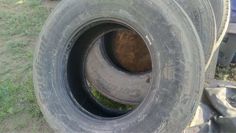Продам шины грузовые