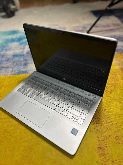 laptop Hp Pavilion 14 , i5 gen 8, 10 gb, 240 gb ssd