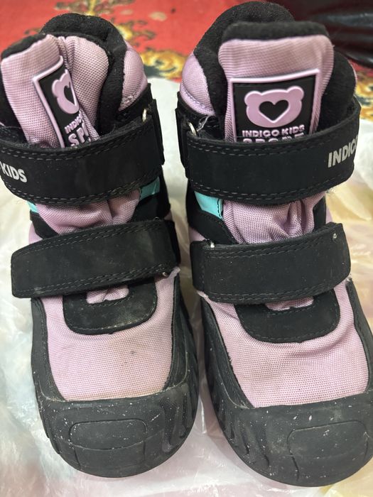 Продам детскую обувь