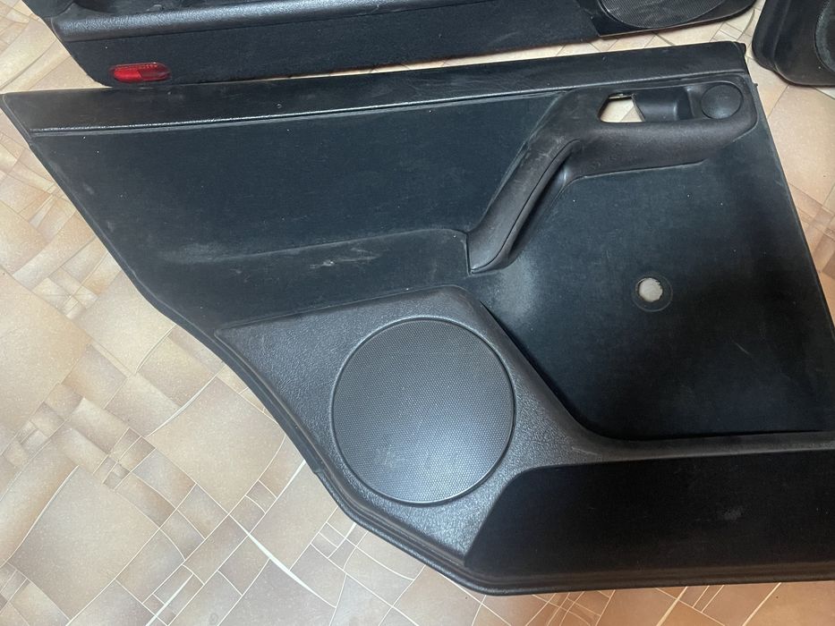 Обшивки дверей гольф 3