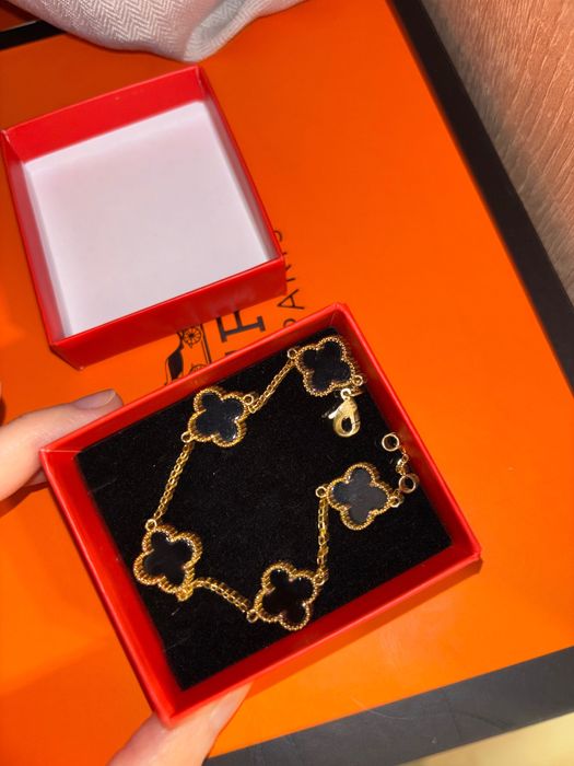 Accesoriu nou nou - Brățară Arpels van cleef