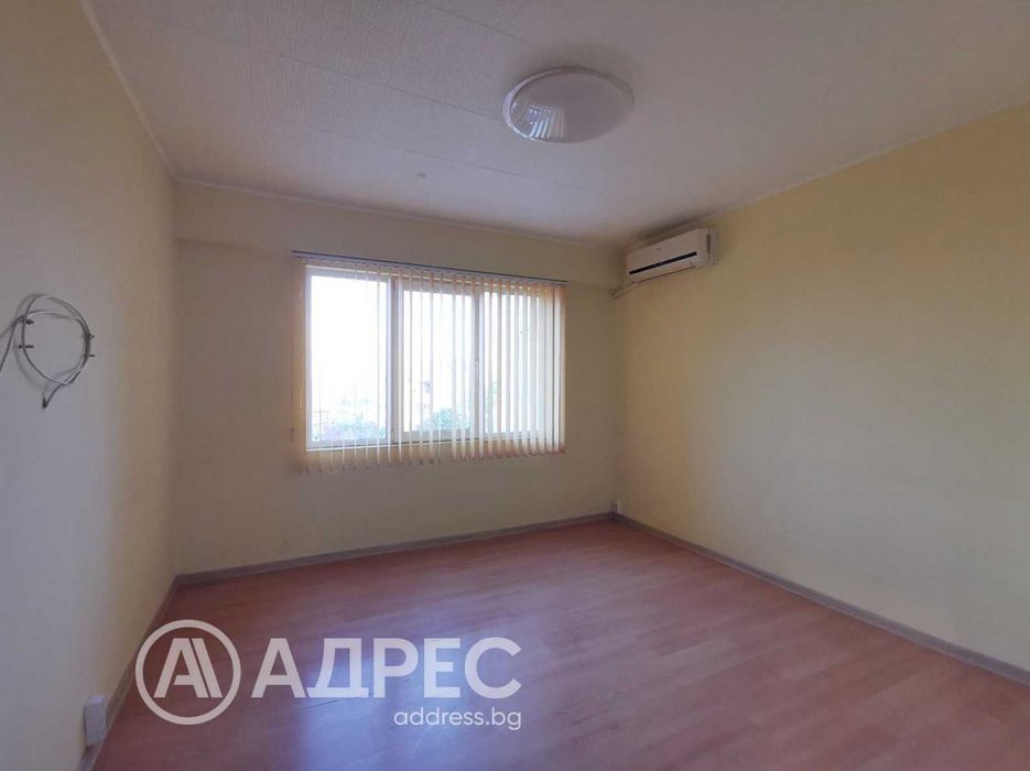 Продава се Тристаен апартамент в Русе, Дружба 3 - 81 кв.м за 1147 €/кв.м - Снимка #2