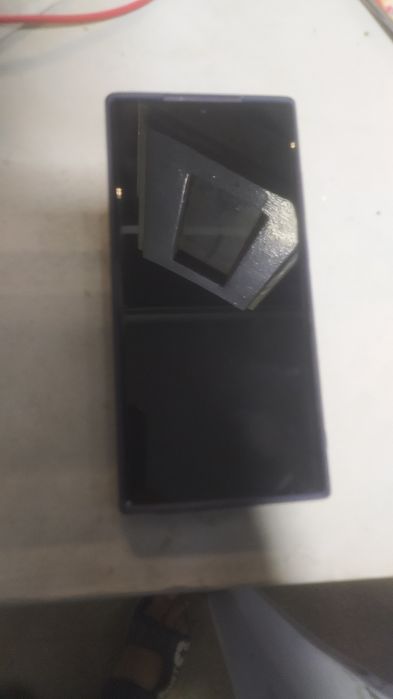 Samsung galaxy s 23 ultra 256GB holati yangi.