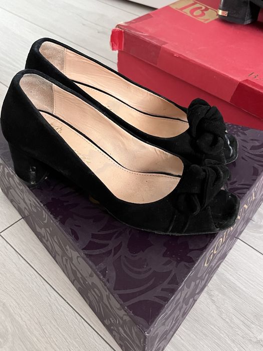 Туфли женские.