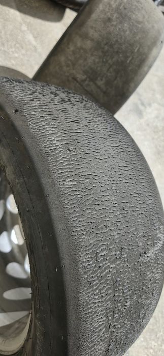 Hoosier DR2 Drag Radial + 16" джанти – комплект 4 бр.