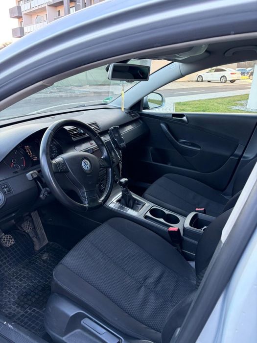 VW Passat B6 2009 2.0 TDI