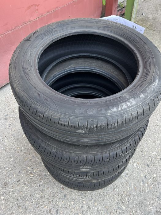 Dunlop Enasave EC300+ 215/60/R17