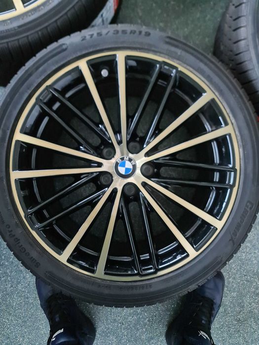 Jante BMW Seria 5 G30 Anvelope Iarna Pirelli GripMax Winter 275 35 R19