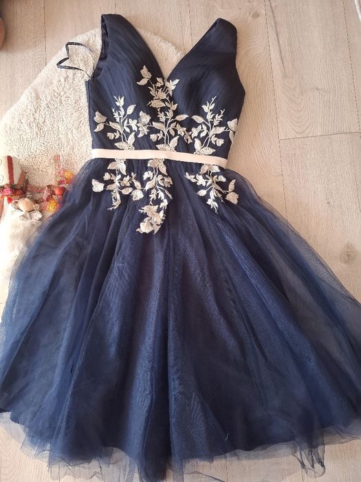 Официална рокля Chi Chi London