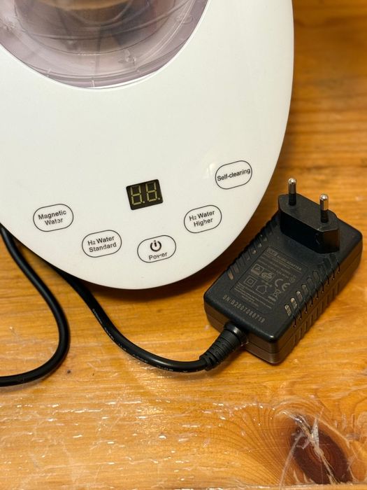 Generator de apă cu hidrogen