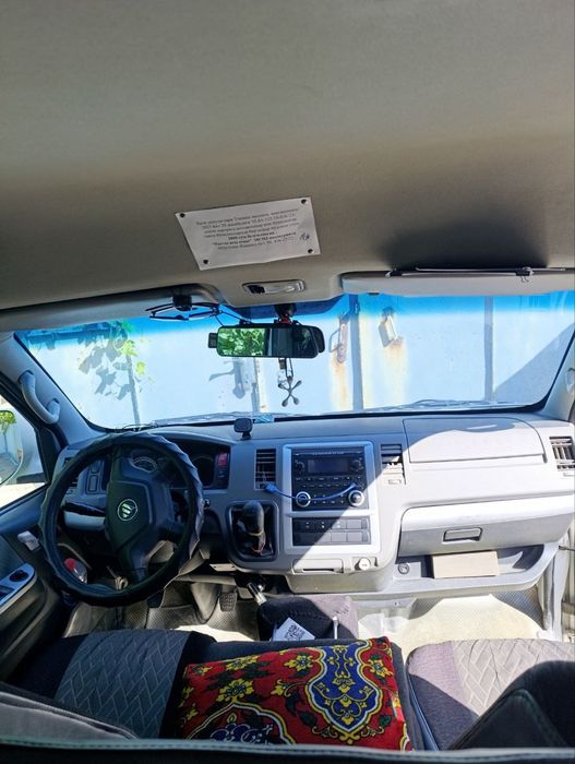 Carton mikkro avtobus srochna sotiladi Mesta 13+1