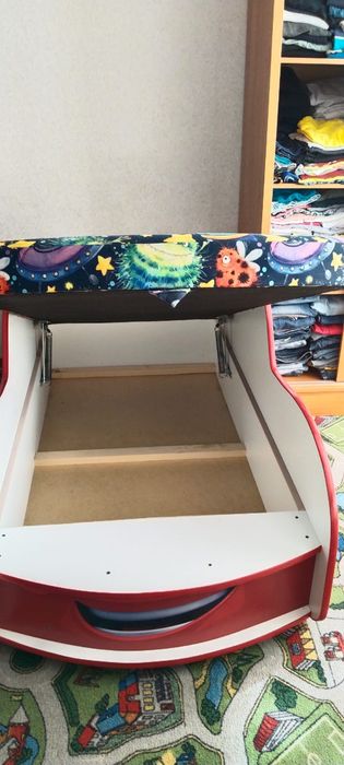 Продам кровать..