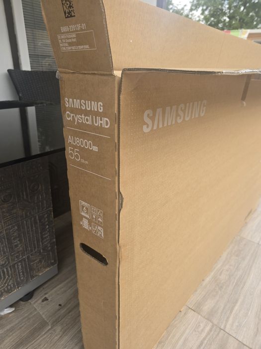 55" AU8000 Samsung Crystal